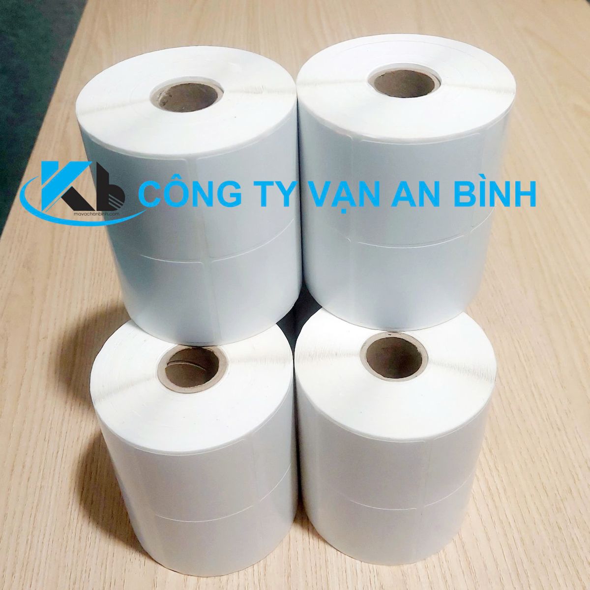 cuộn giấy in nhiệt tự dính