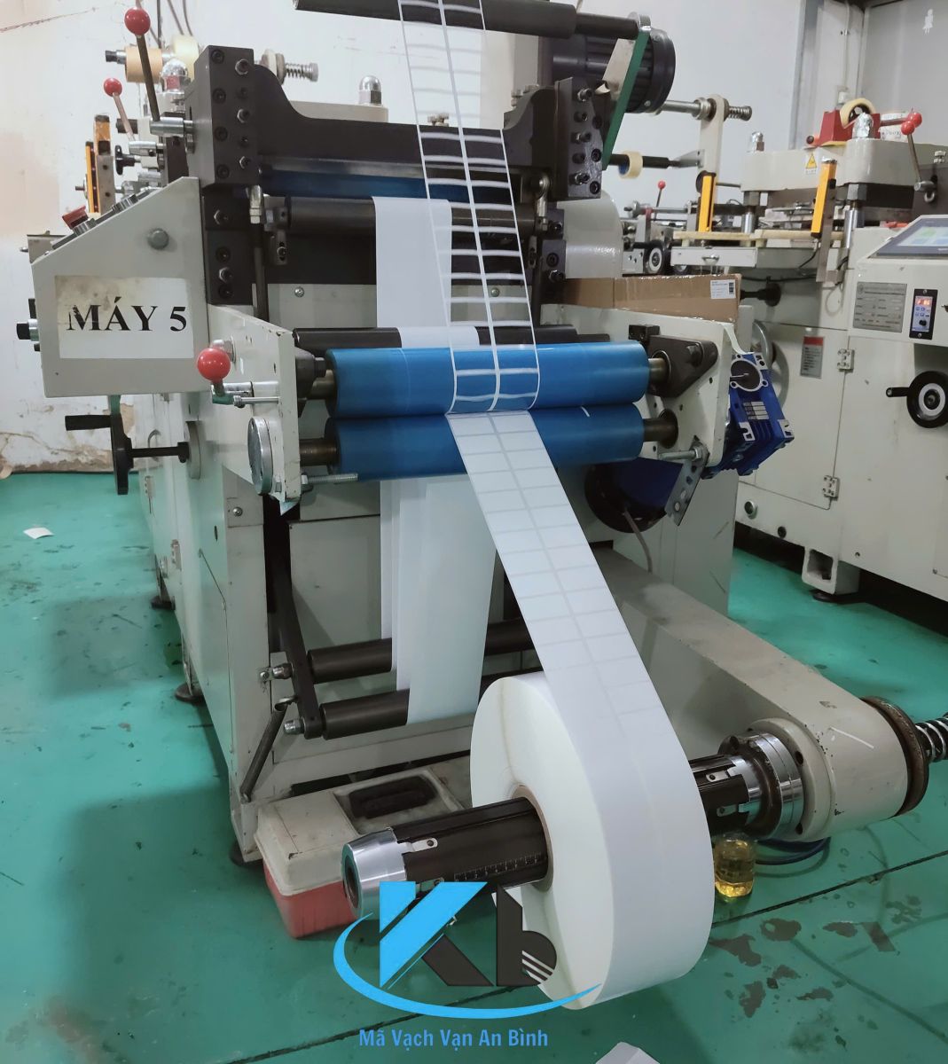 Máy sản xuất decal PVC nhiệt