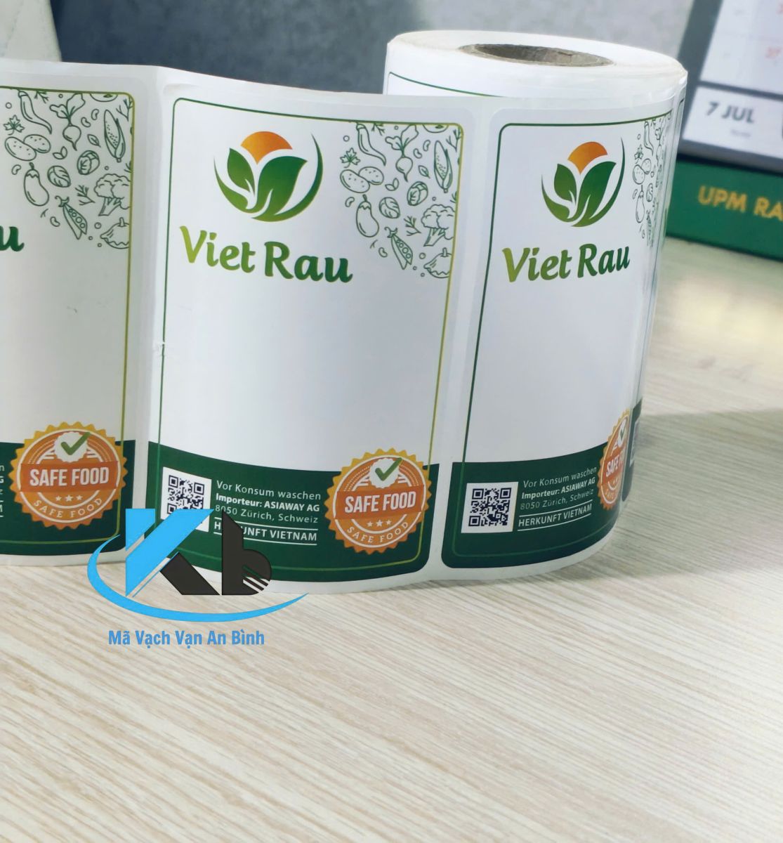 Tem nhan dan hang hoa