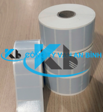 Decal màu xám in thông tin mã vạch quấn cuộn 